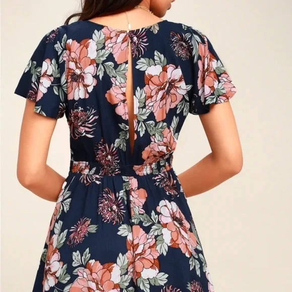 🆕 Lulus Botanic of Time Navy Blue Floral Print Tie-Front Skater Dress - Picture 4 of 5